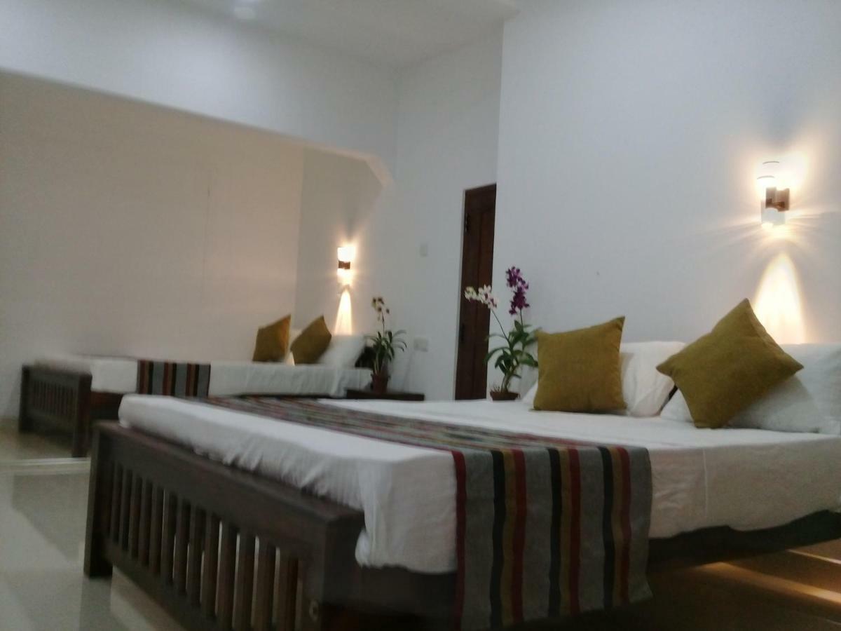Green Edge Residences Dambulla Exteriör bild
